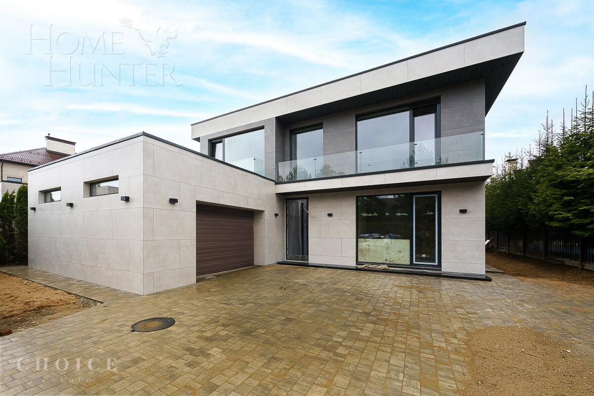 2-этажный коттедж 349.7 м² без отделки