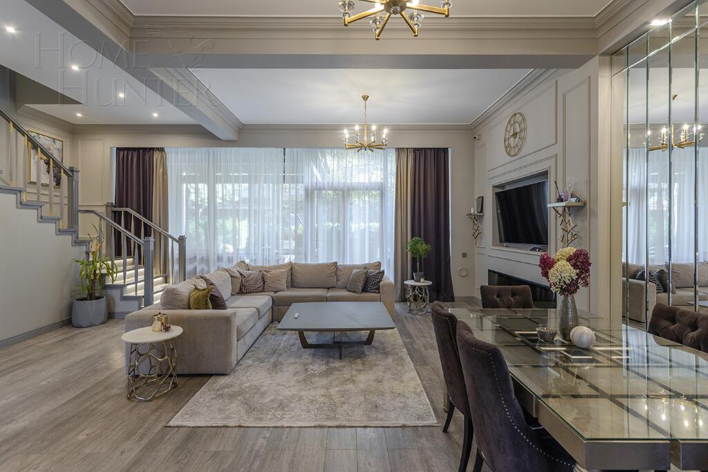 3-этажный таунхаус 200 м² с отделкой