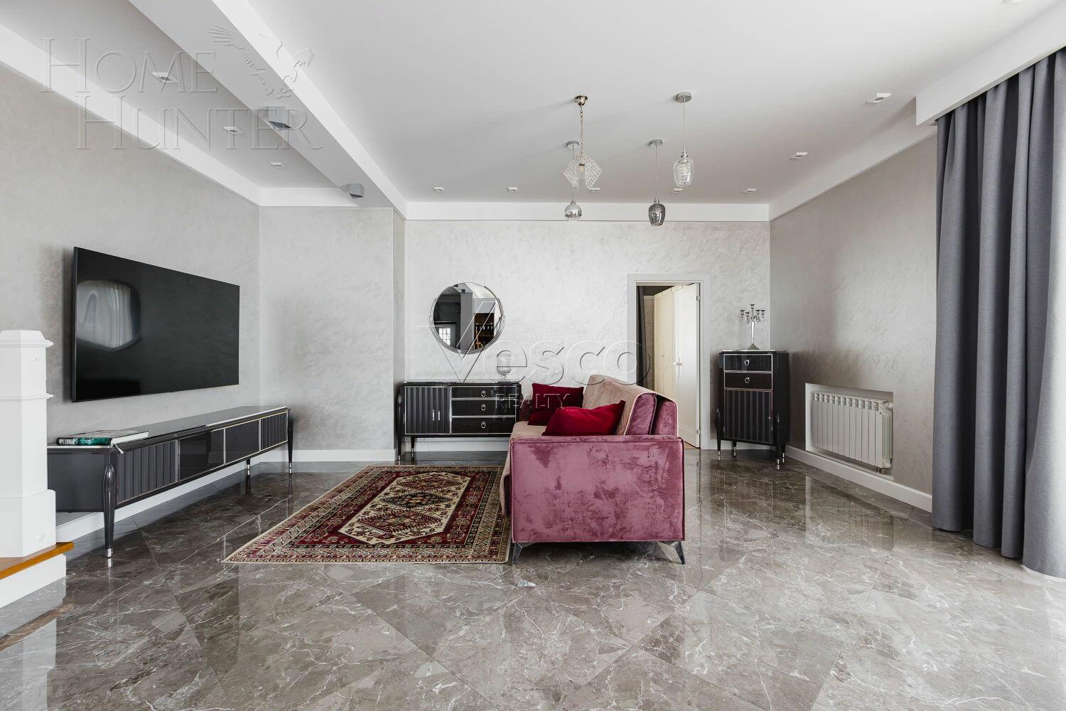 ТАУНХАУС 623 м² с отделкой