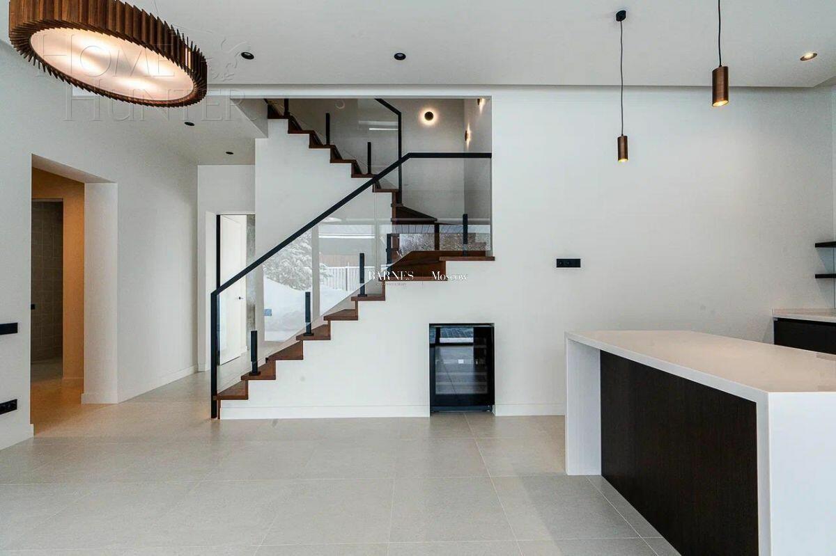 2-этажный коттедж 420 м² без отделки