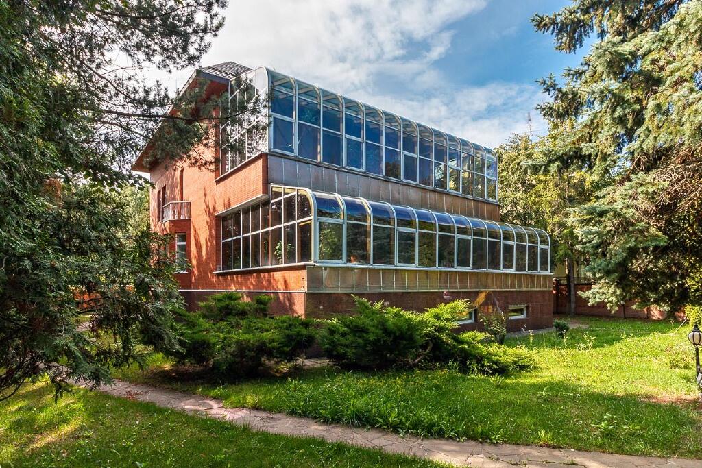 2-этажный коттедж 780 м² с отделкой