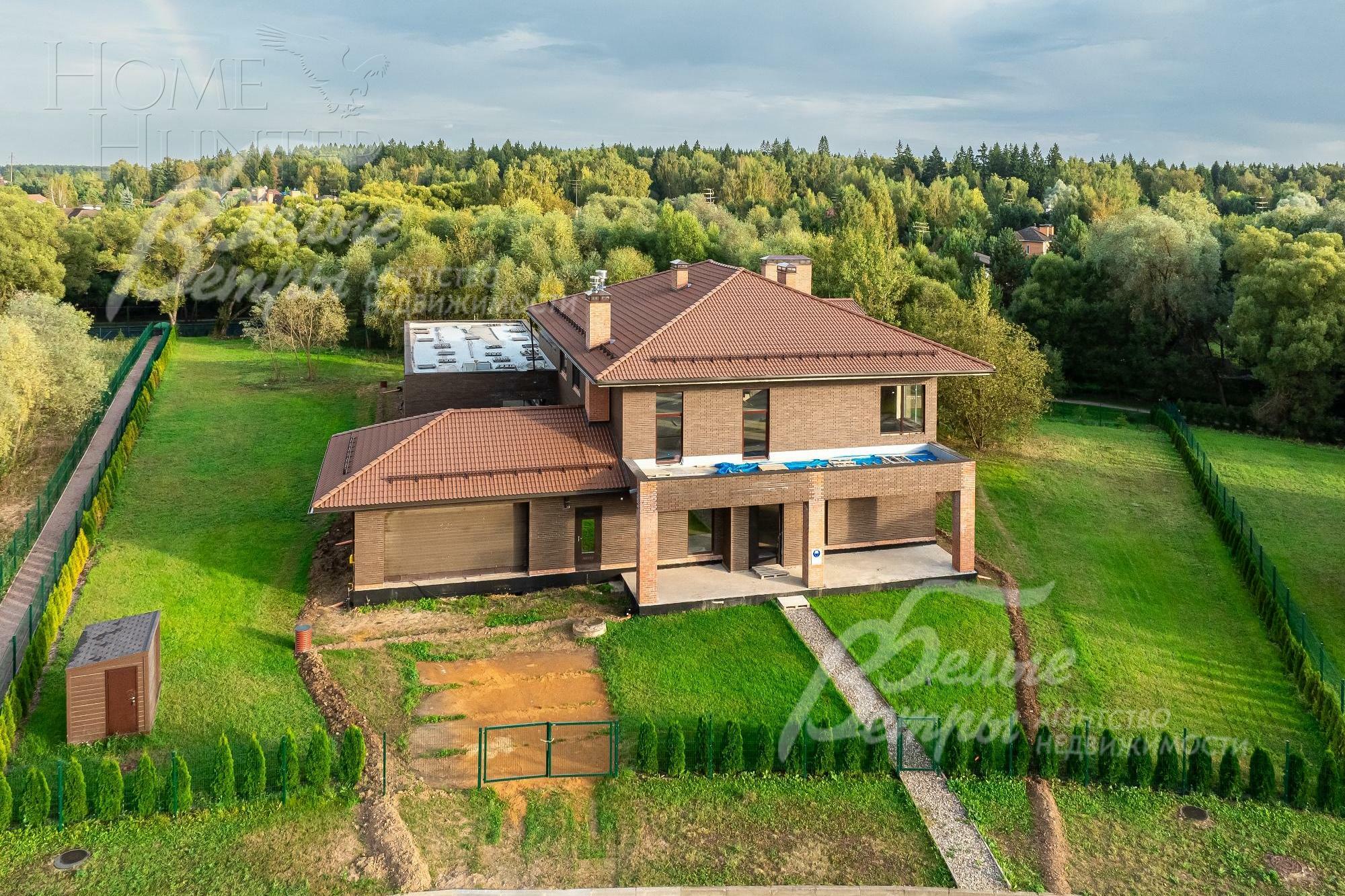 3-этажный коттедж 1 170 м² без отделки