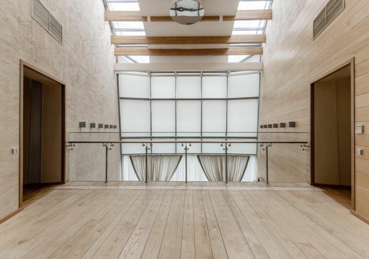 2-этажный коттедж 2 150 м² с отделкой