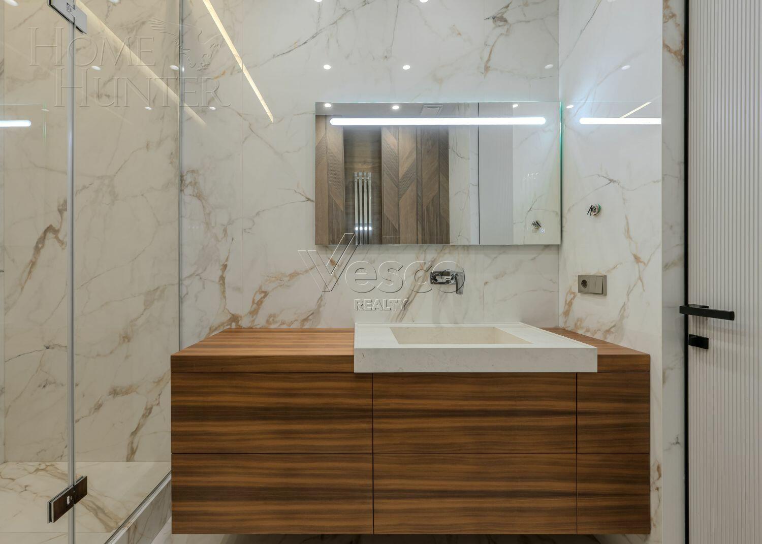 3-КОМН. КВАРТИРА С ОТДЕЛКОЙ 135 М² НА 9 ЭТАЖЕ