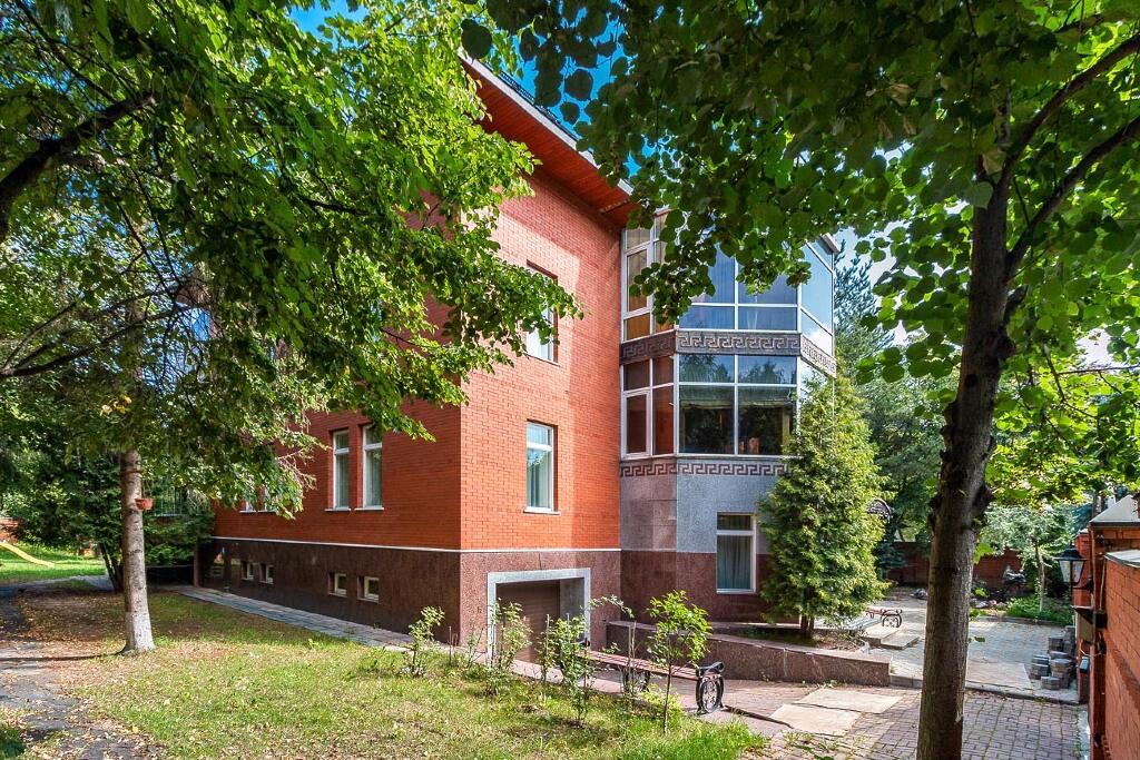 2-этажный коттедж 780 м² с отделкой