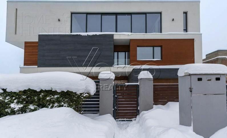 КОТТЕДЖ 920 м² без отделки