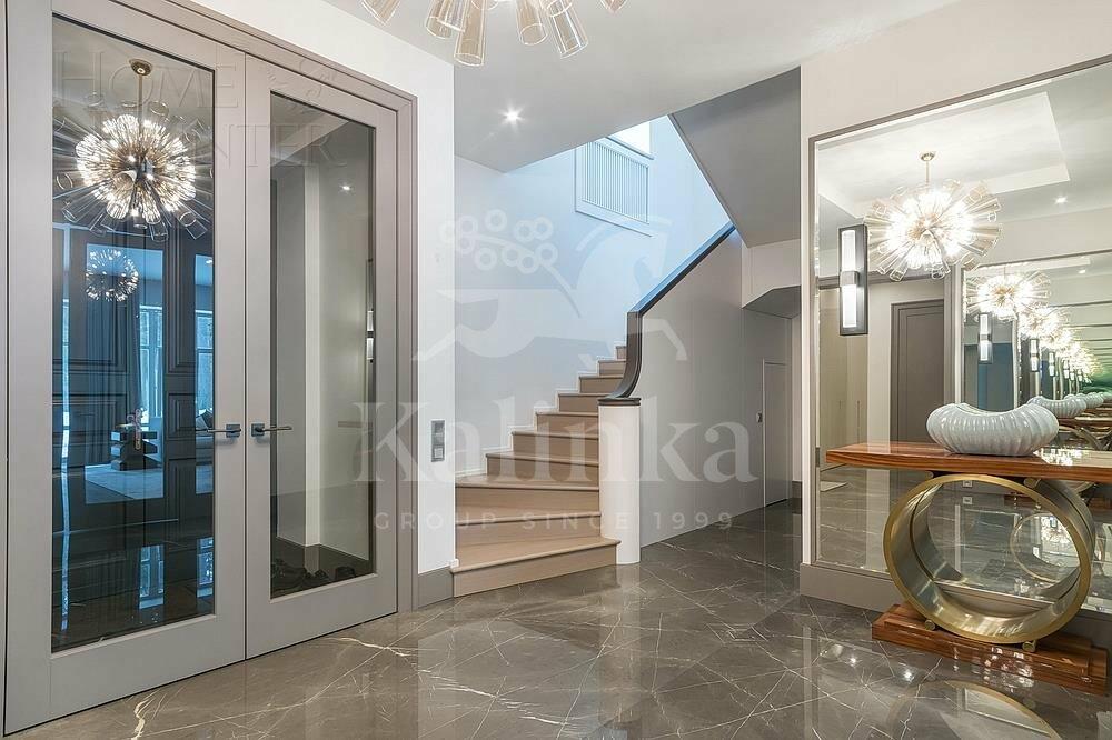 2-этажный коттедж 765 м² с отделкой