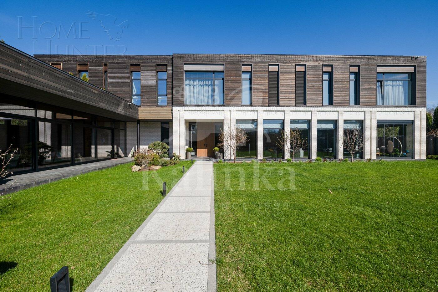2-этажный коттедж 800 м² с отделкой