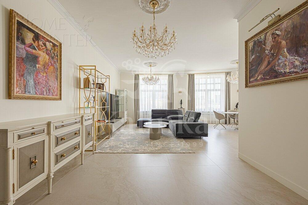 4-КОМН. КВАРТИРА С ОТДЕЛКОЙ 207 М² НА 3 ЭТАЖЕ