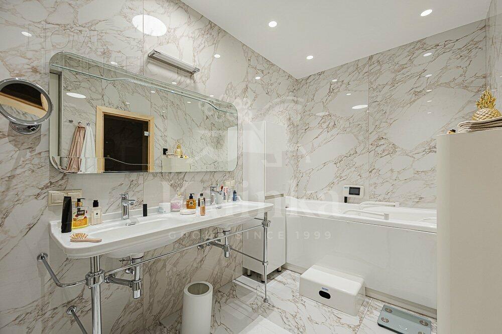 4-КОМН. КВАРТИРА С ОТДЕЛКОЙ 207 М² НА 3 ЭТАЖЕ