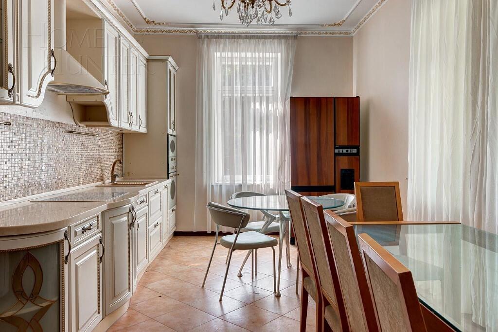 2-этажный коттедж 780 м² с отделкой