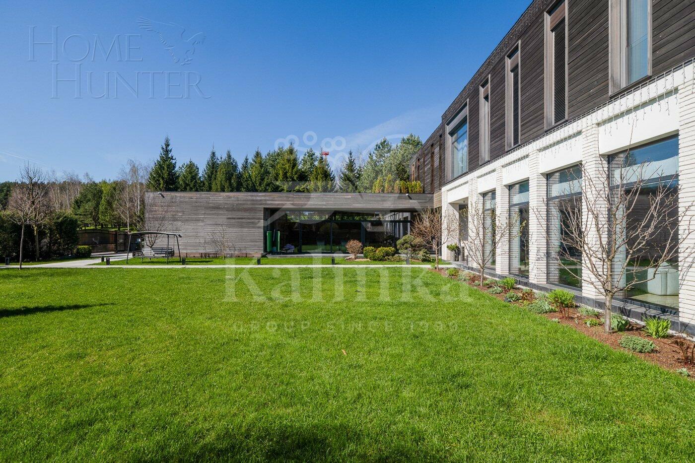 2-этажный коттедж 800 м² с отделкой