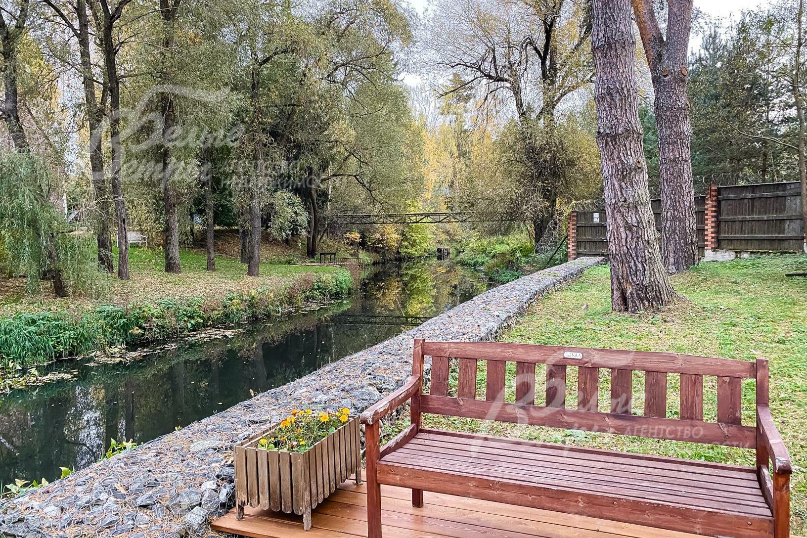 2-этажный коттедж 750 м² без отделки