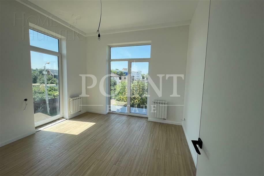 3-этажный коттедж 260 м² с отделкой