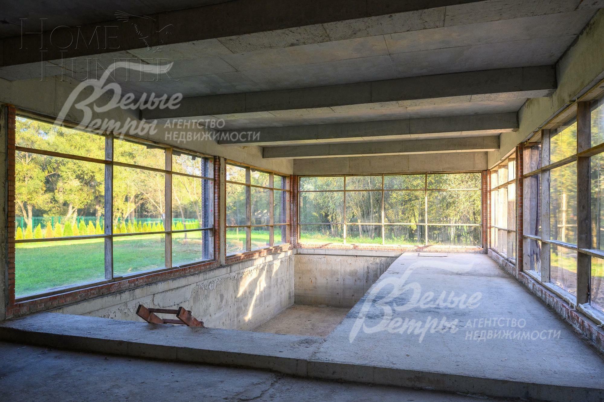 3-этажный коттедж 1 170 м² без отделки