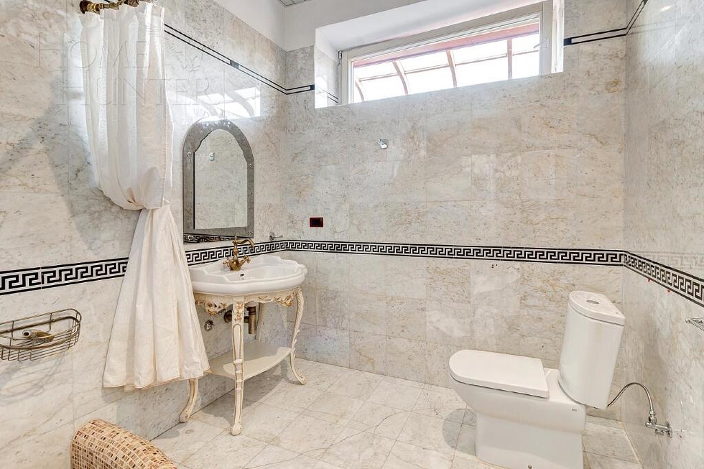 2-этажный коттедж 780 м² с отделкой