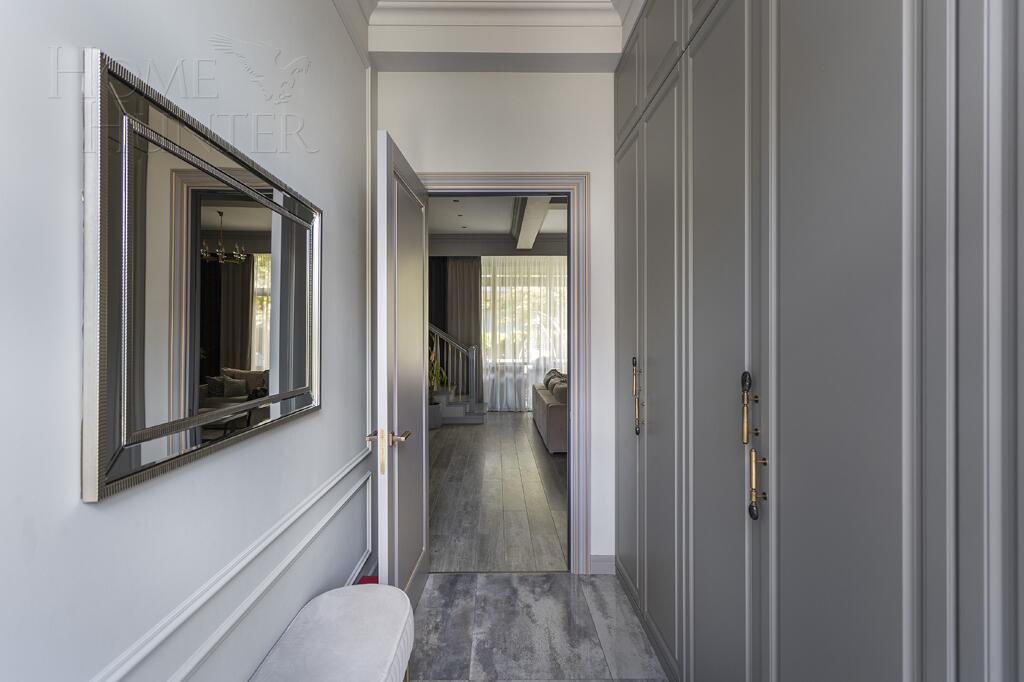 3-этажный таунхаус 200 м² с отделкой