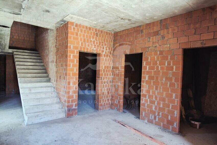 2-этажный коттедж 380 м² без отделки