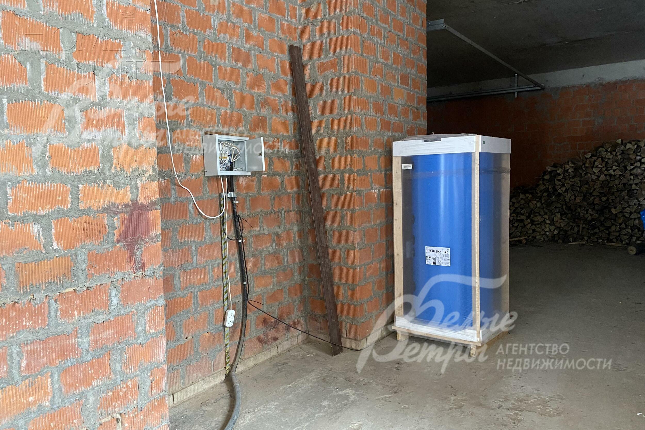 3-этажный коттедж 1 170 м² без отделки