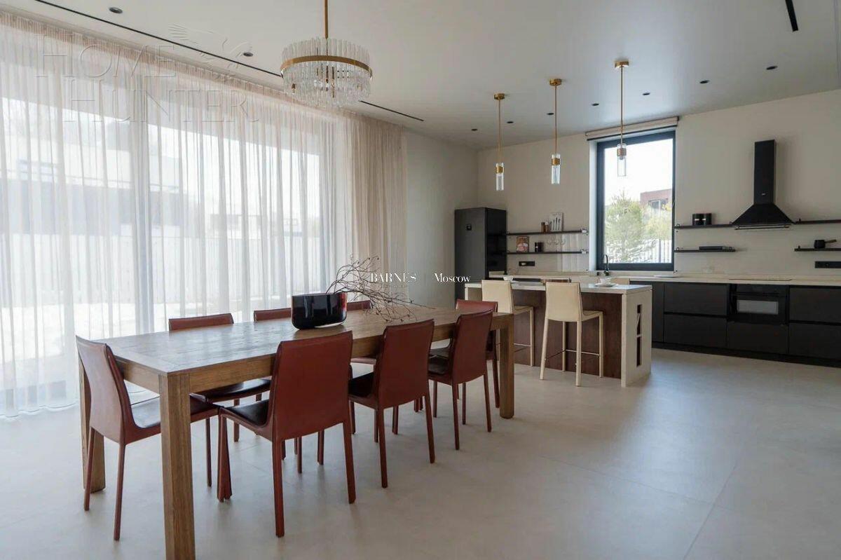 2-этажный коттедж 444 м² с отделкой