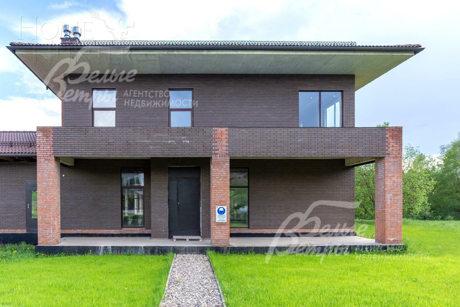 3-этажный коттедж 1 170 м² без отделки