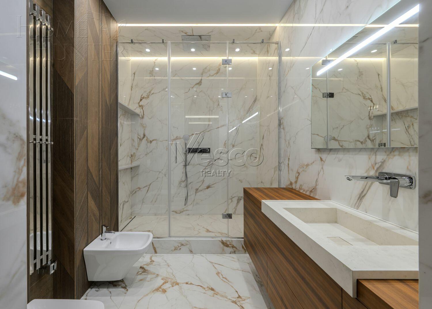 3-КОМН. КВАРТИРА С ОТДЕЛКОЙ 135 М² НА 9 ЭТАЖЕ