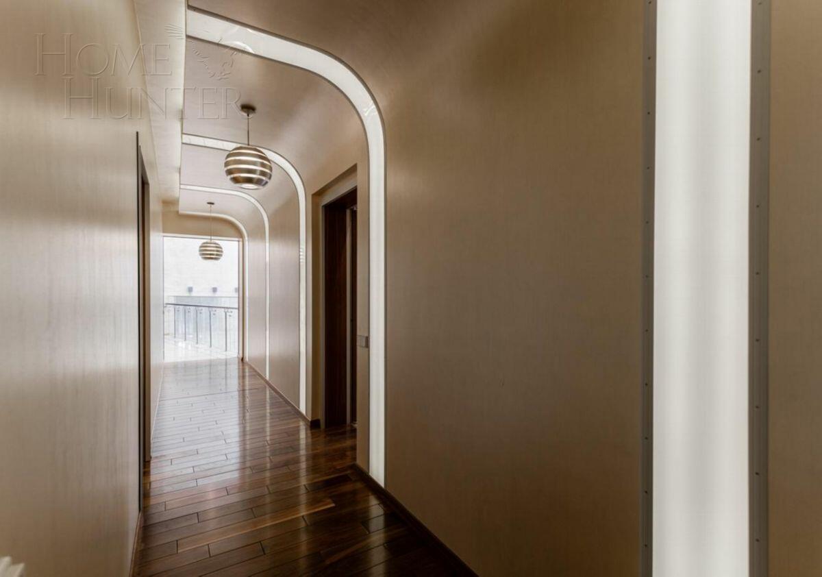 2-этажный коттедж 2 150 м² с отделкой