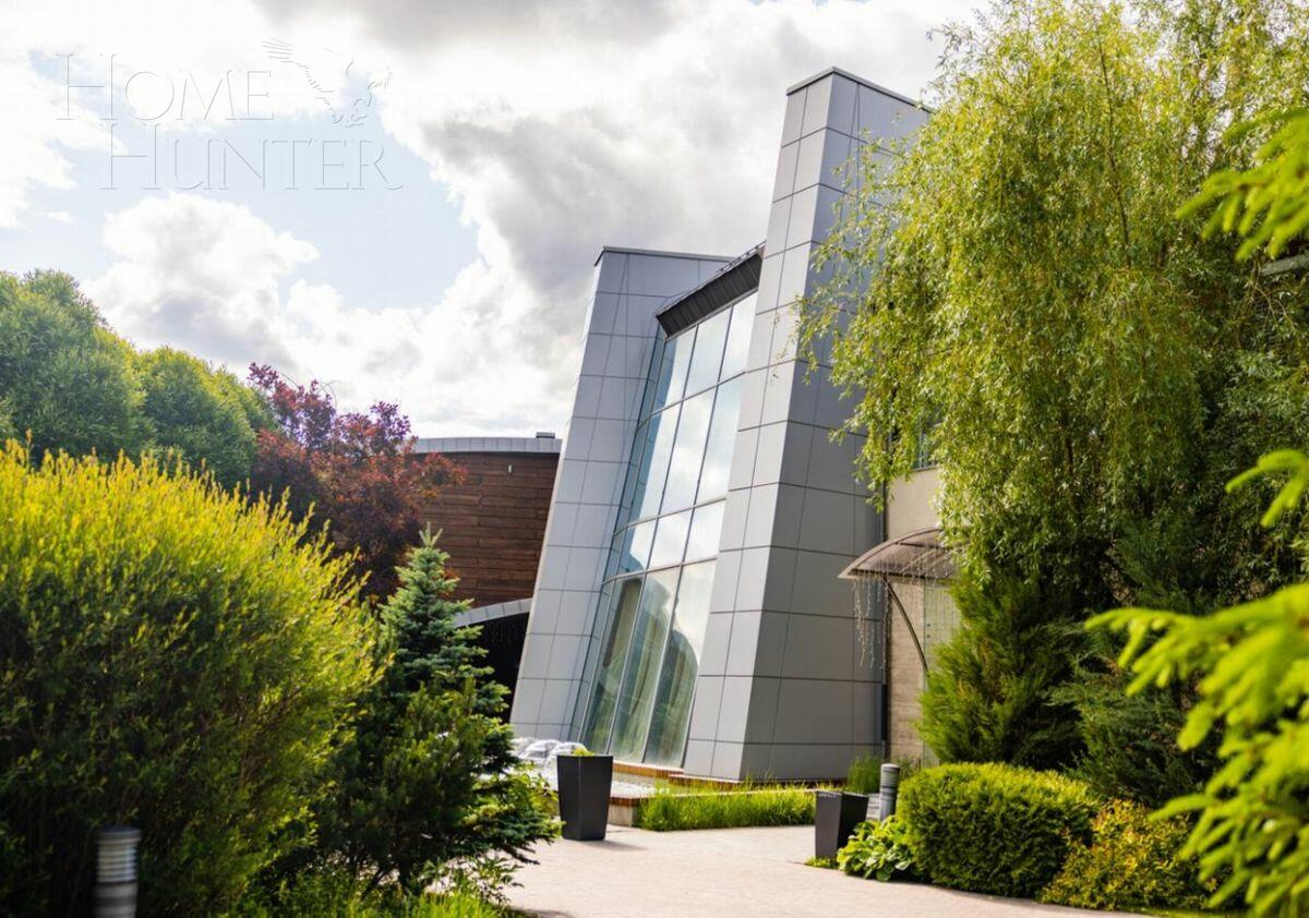 2-этажный коттедж 2 150 м² с отделкой