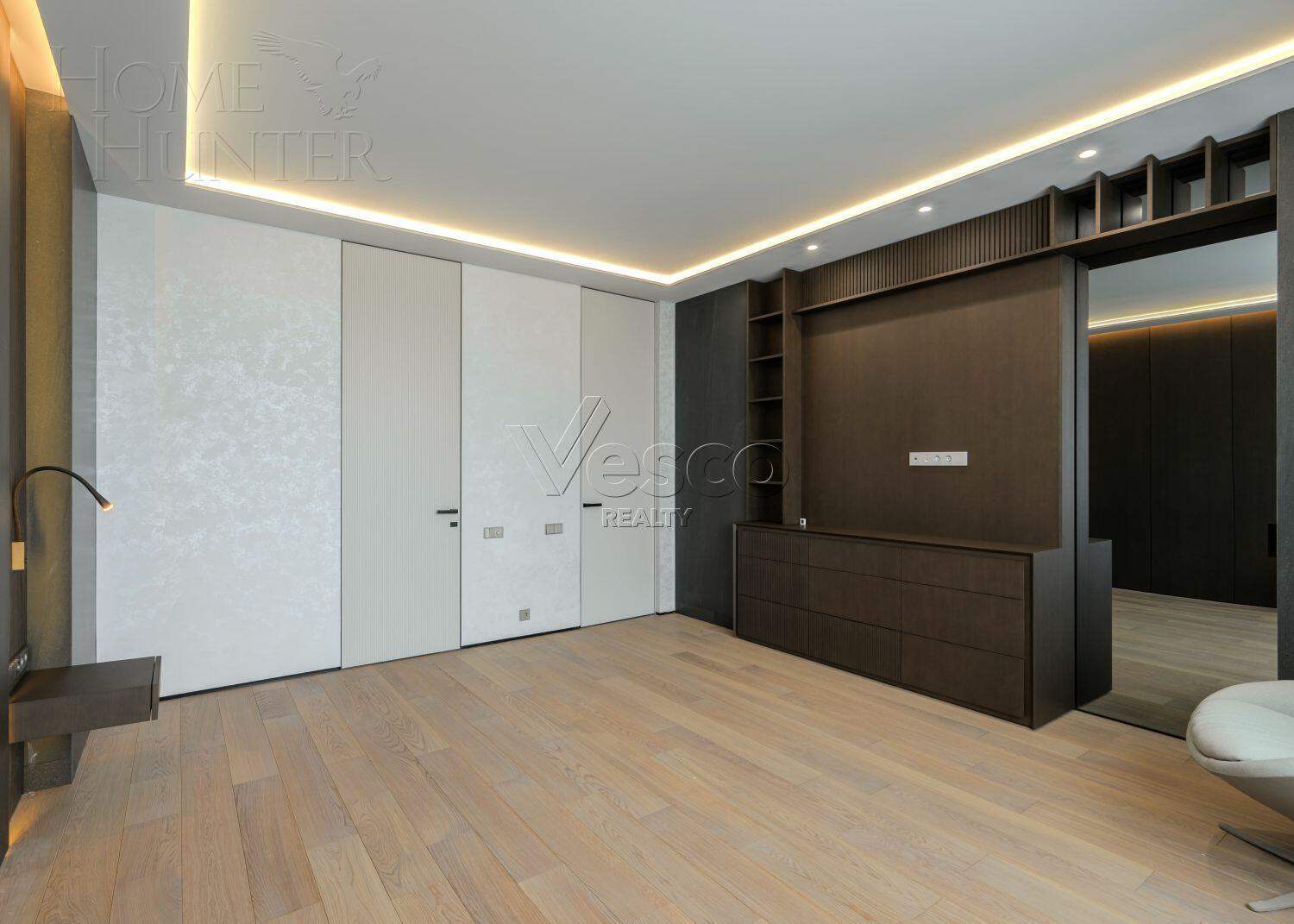 3-КОМН. КВАРТИРА С ОТДЕЛКОЙ 135 М² НА 9 ЭТАЖЕ