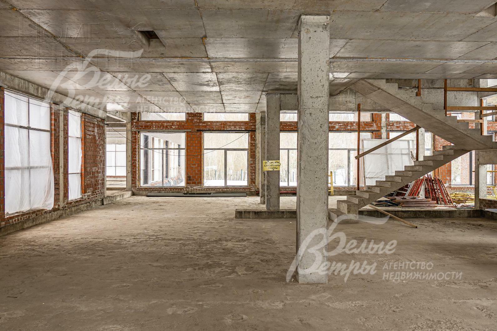 3-этажный коттедж 1 170 м² без отделки