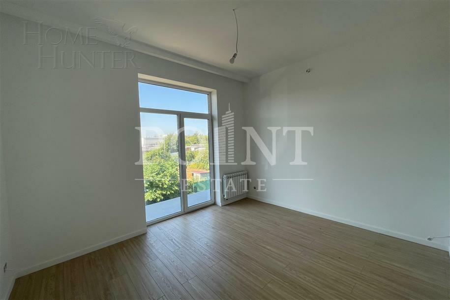3-этажный коттедж 260 м² с отделкой