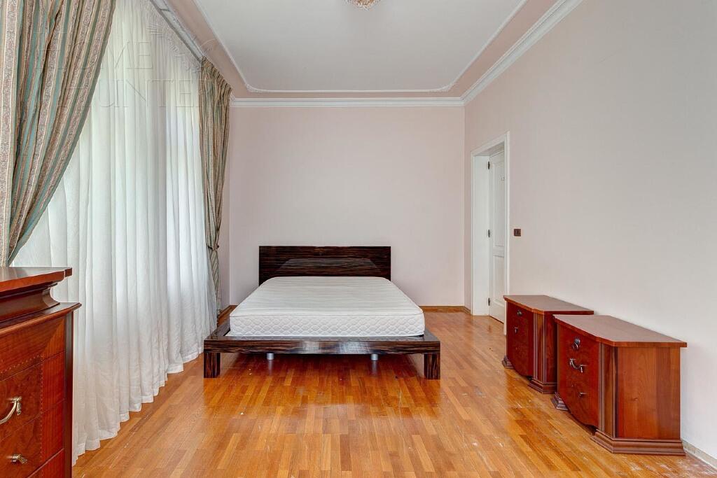 2-этажный коттедж 780 м² с отделкой