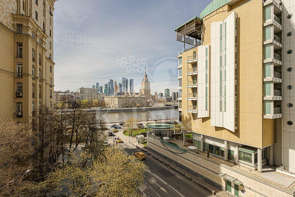 4-КОМН. КВАРТИРА С ОТДЕЛКОЙ 207 М² НА 3 ЭТАЖЕ