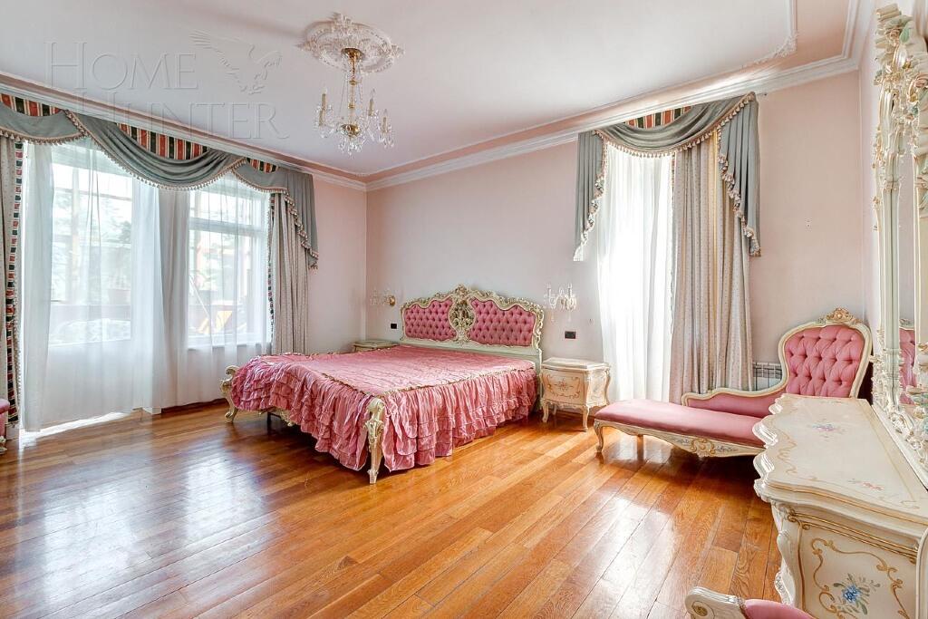 2-этажный коттедж 780 м² с отделкой