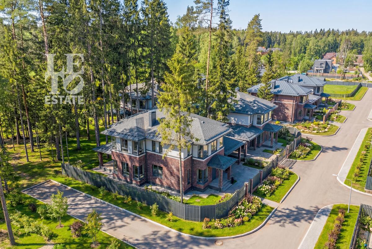 2-этажный коттедж 270 м² без отделки
