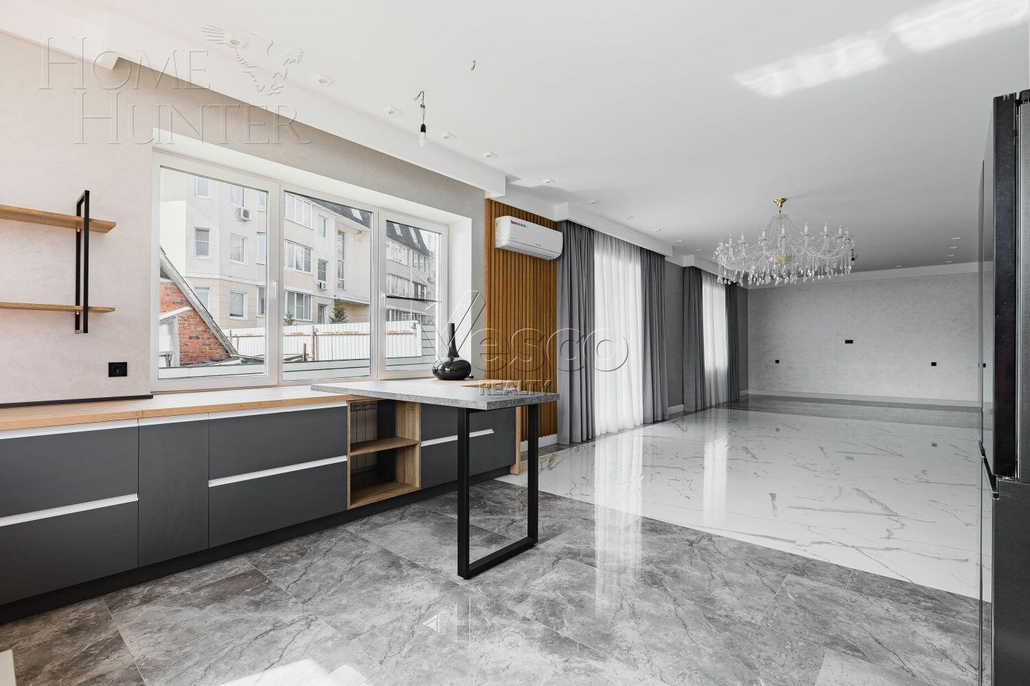 ТАУНХАУС 623 м² с отделкой