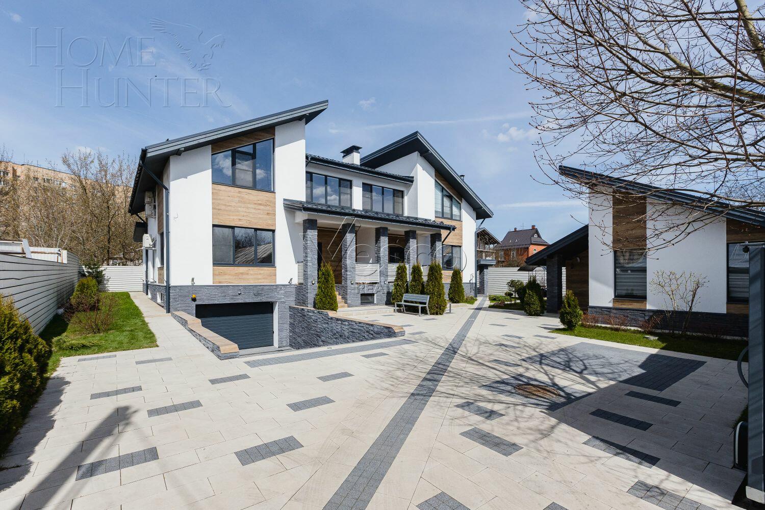 ТАУНХАУС 623 м² с отделкой