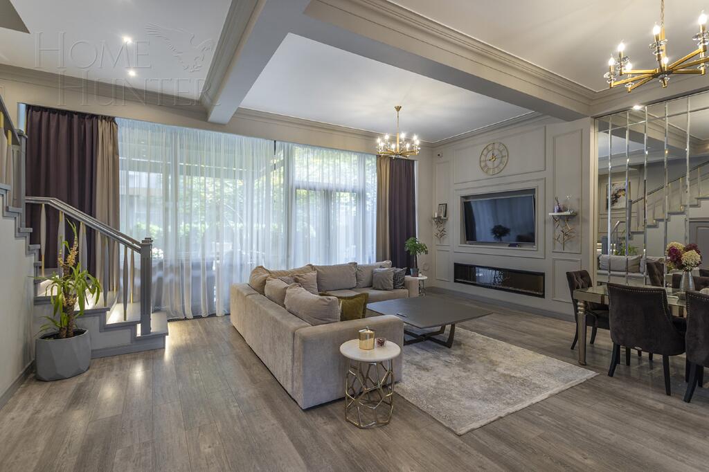 3-этажный таунхаус 200 м² с отделкой