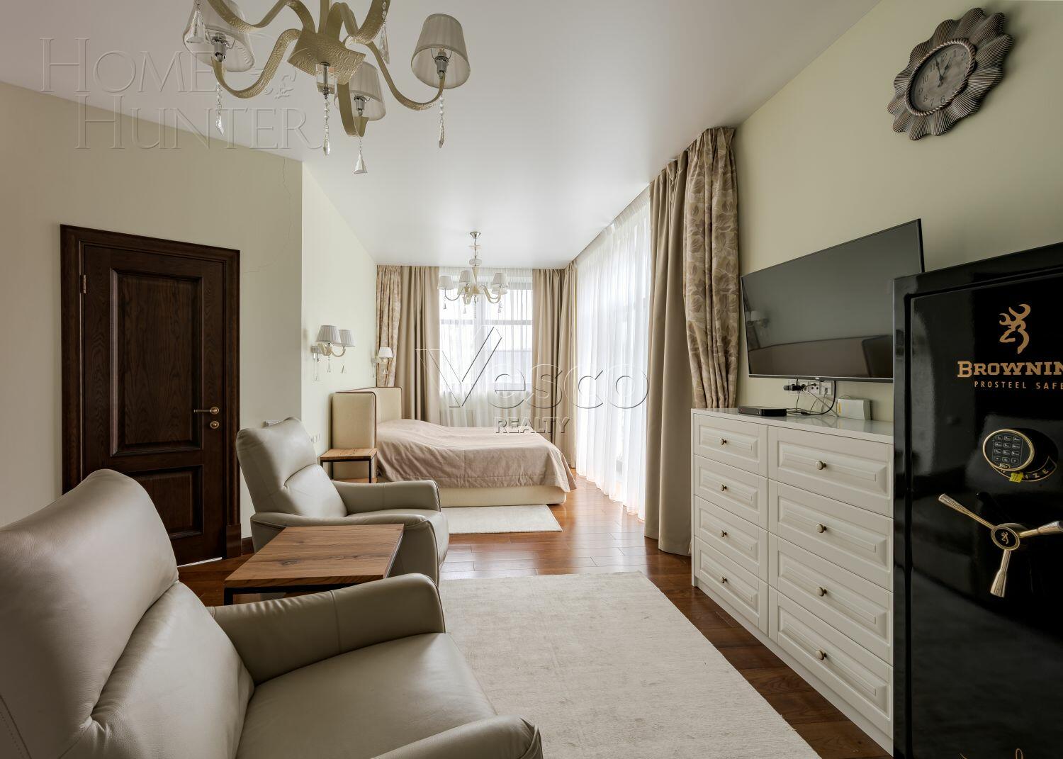 3-этажный коттедж 735 м² с отделкой