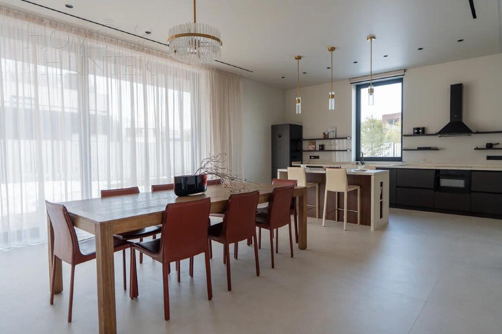 2-этажный коттедж 427 м² с отделкой