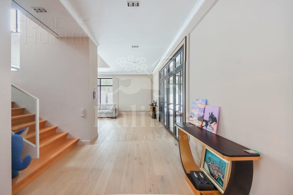 2-этажный коттедж 655 м² с отделкой