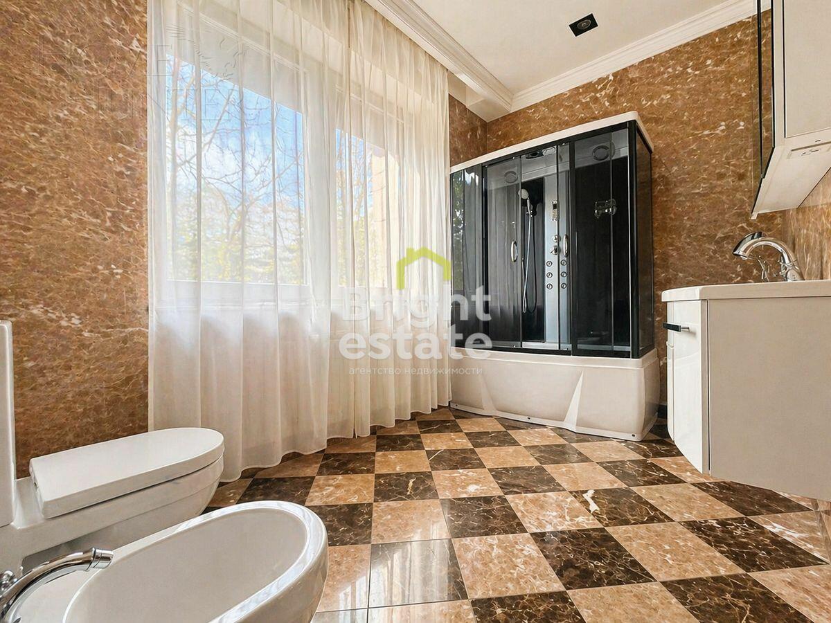 2-этажный коттедж 640 м² с отделкой