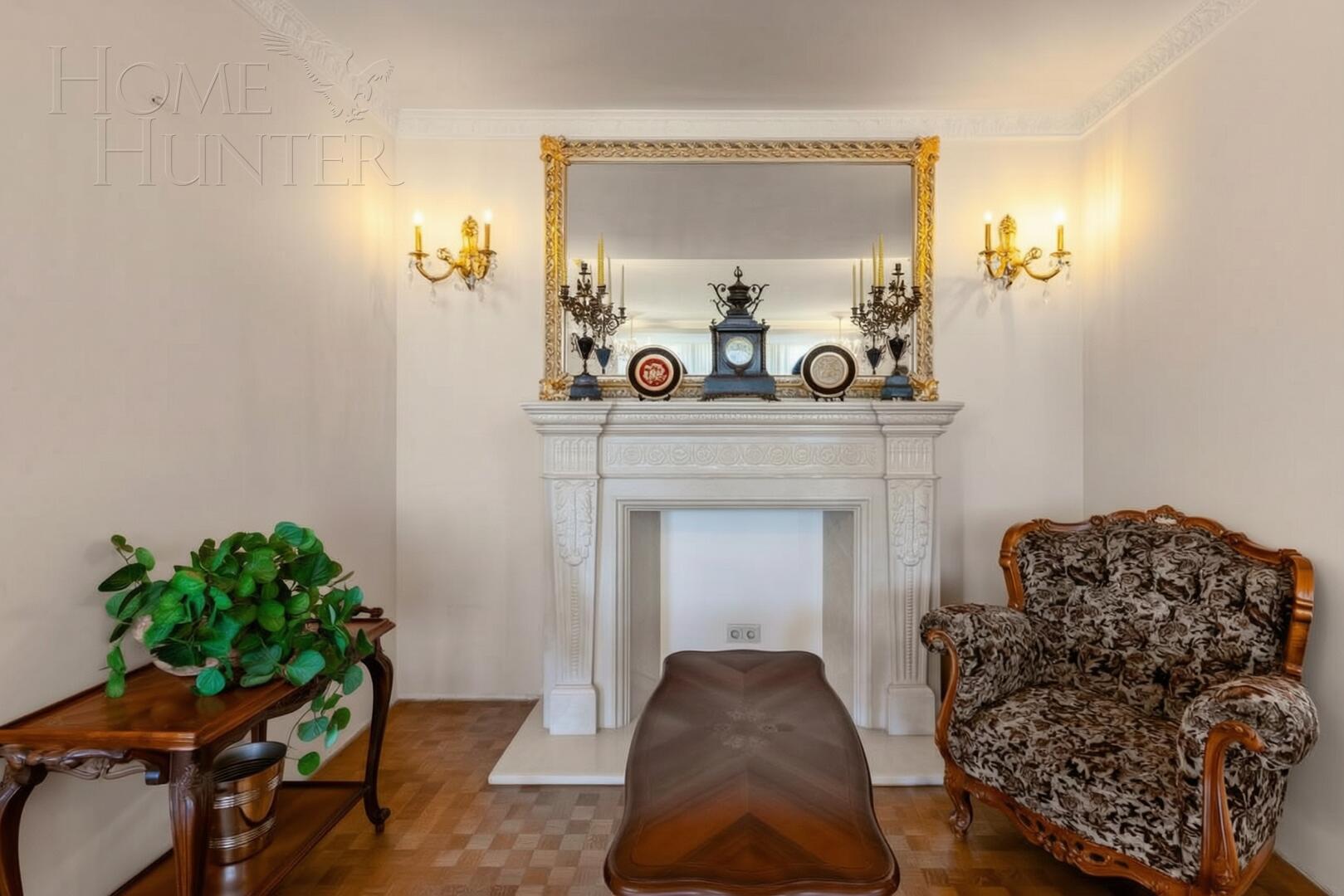 8-КОМН. КВАРТИРА С ОТДЕЛКОЙ 275.3 М² НА 9 ЭТАЖЕ