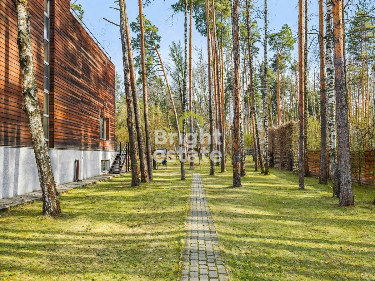 2-этажный коттедж 640 м² с отделкой