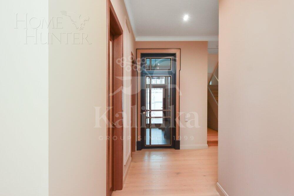 2-этажный коттедж 655 м² с отделкой