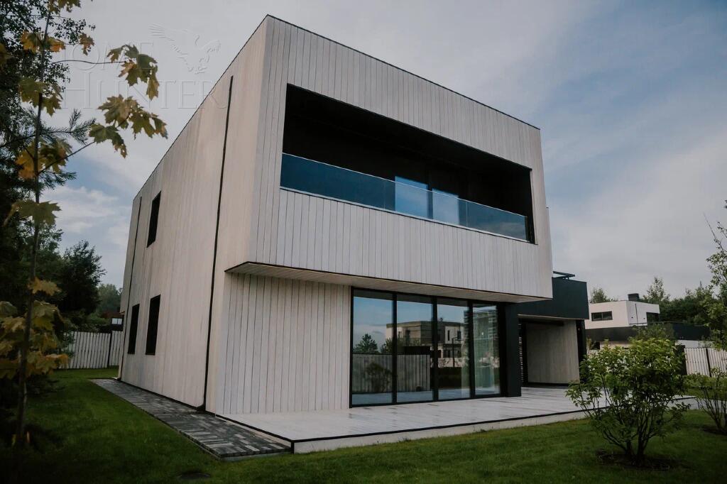 2-этажный коттедж 346 м² с отделкой