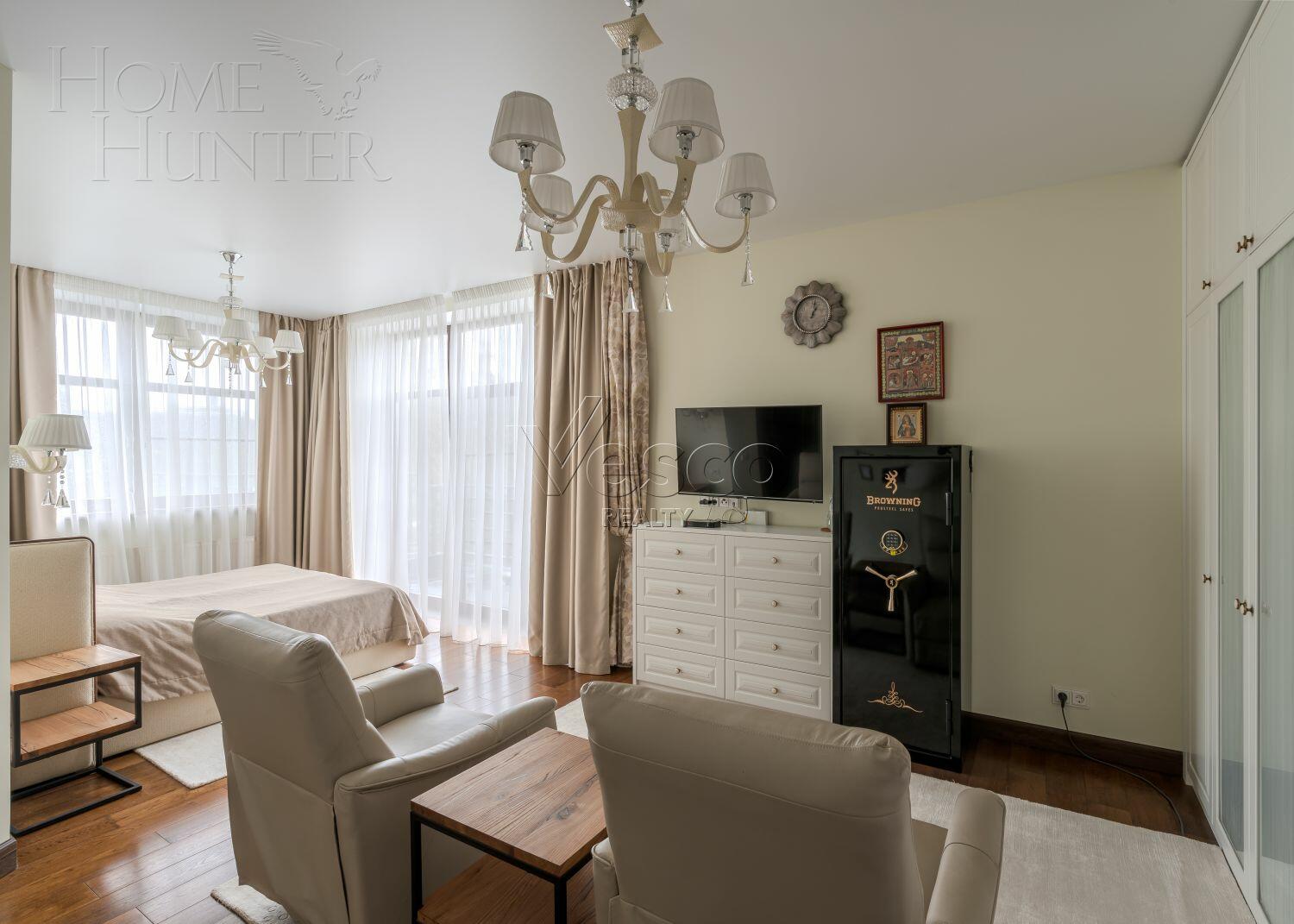 3-этажный коттедж 735 м² с отделкой