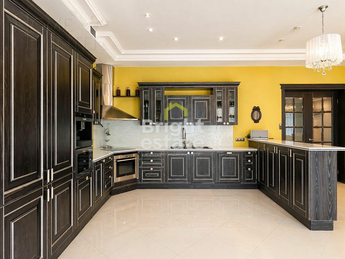 2-этажный коттедж 640 м² с отделкой