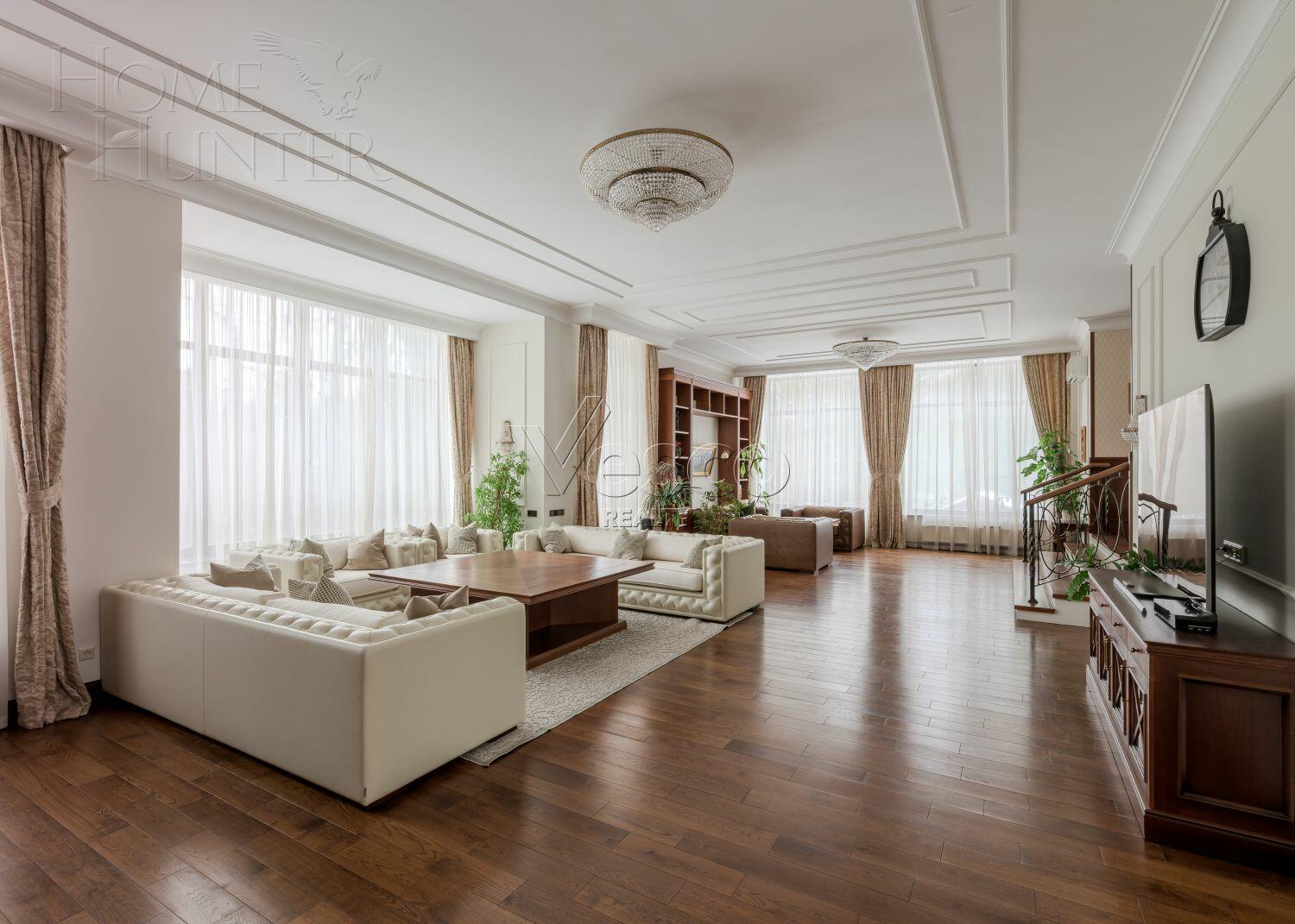 3-этажный коттедж 735 м² с отделкой