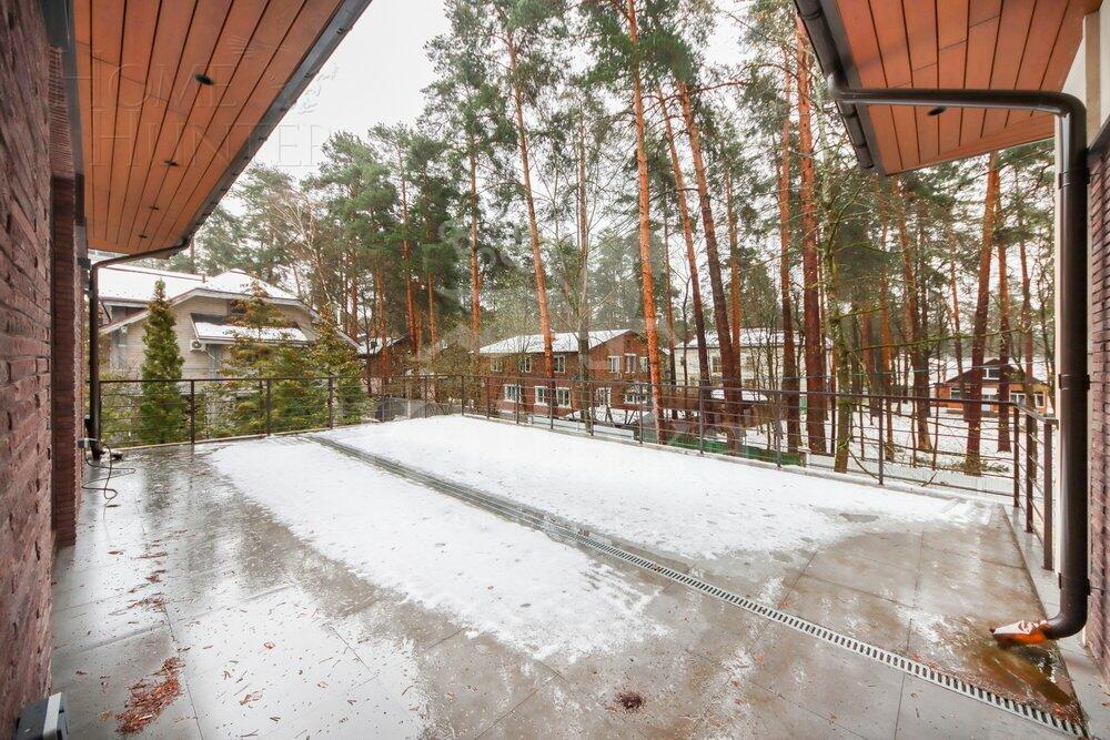 2-этажный коттедж 655 м² с отделкой